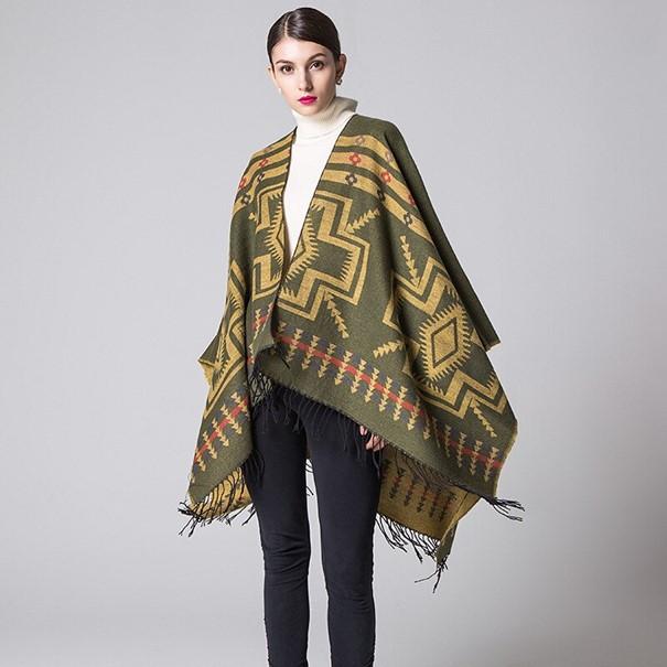 Poncho bohemio