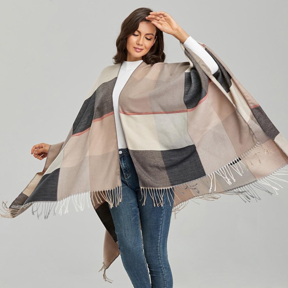 Poncho beige para mujer