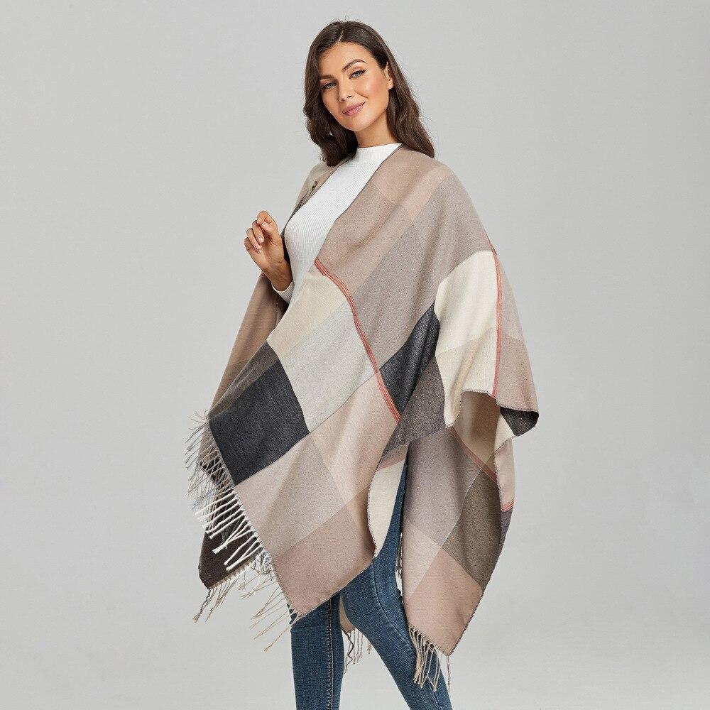 Poncho beige para mujer