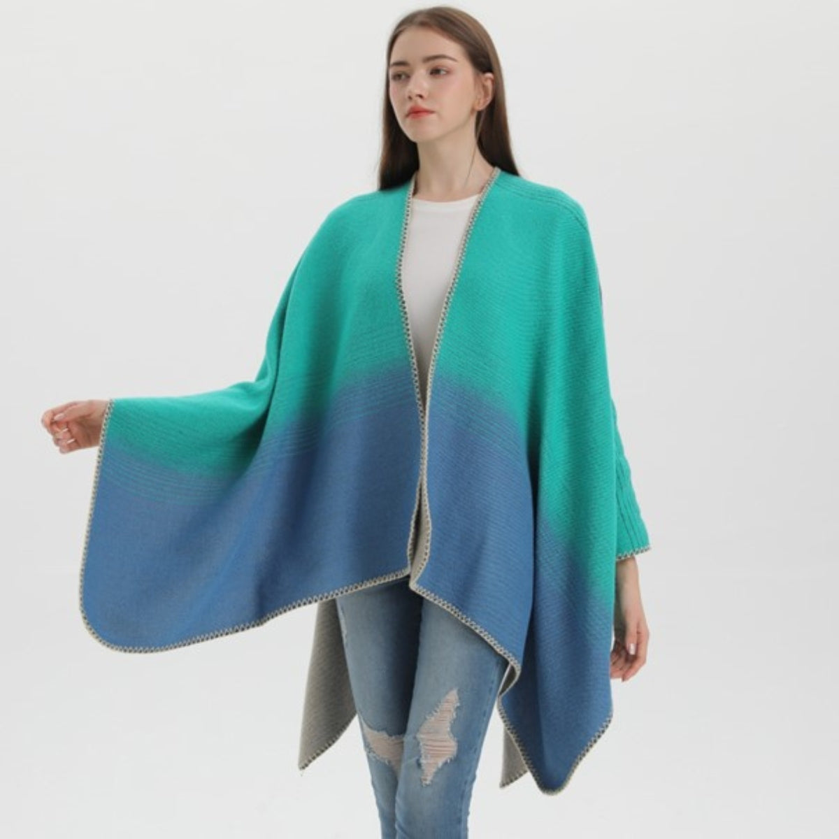 Poncho azul de mujer