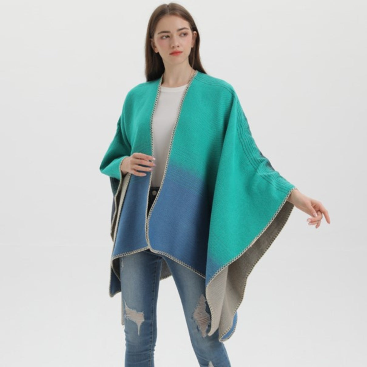 Poncho azul de mujer