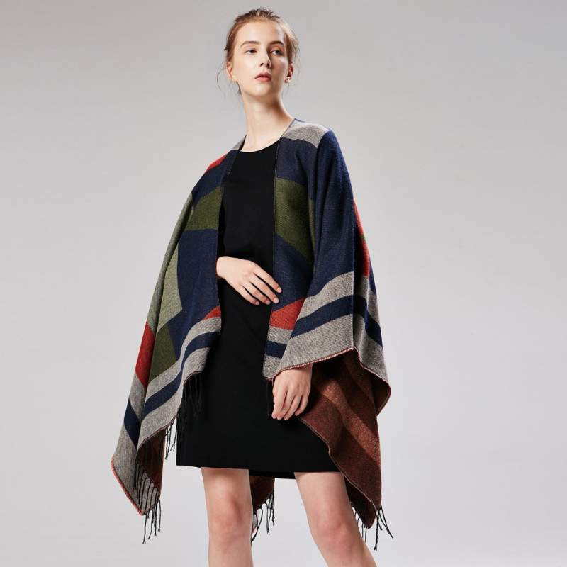 Poncho con flecos para mujer