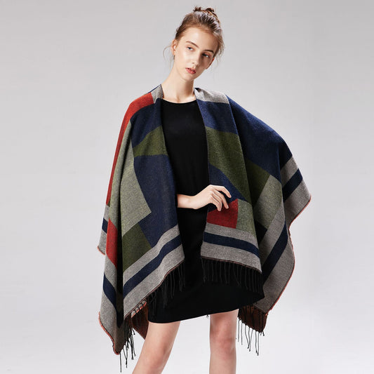 Poncho con flecos para mujer