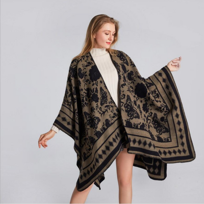 Poncho de mujer con mariposas