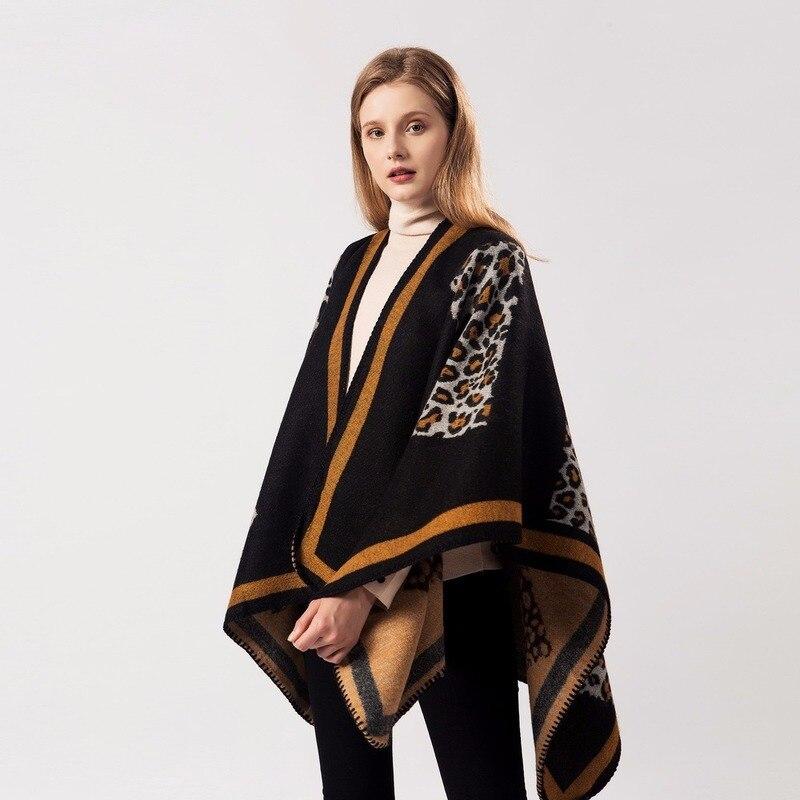 Poncho de leopardo para mujer